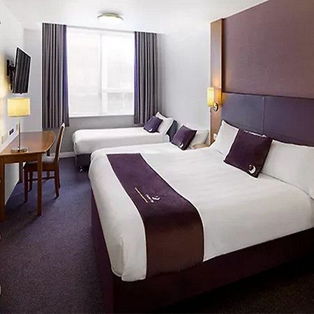 Premier Inn Wolverhampton City Centre Ngoại thất bức ảnh