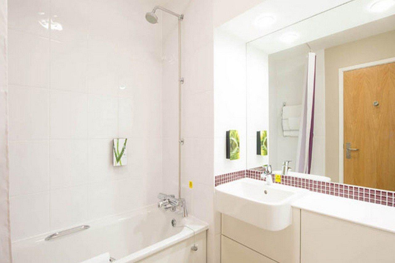Premier Inn Wolverhampton City Centre Ngoại thất bức ảnh