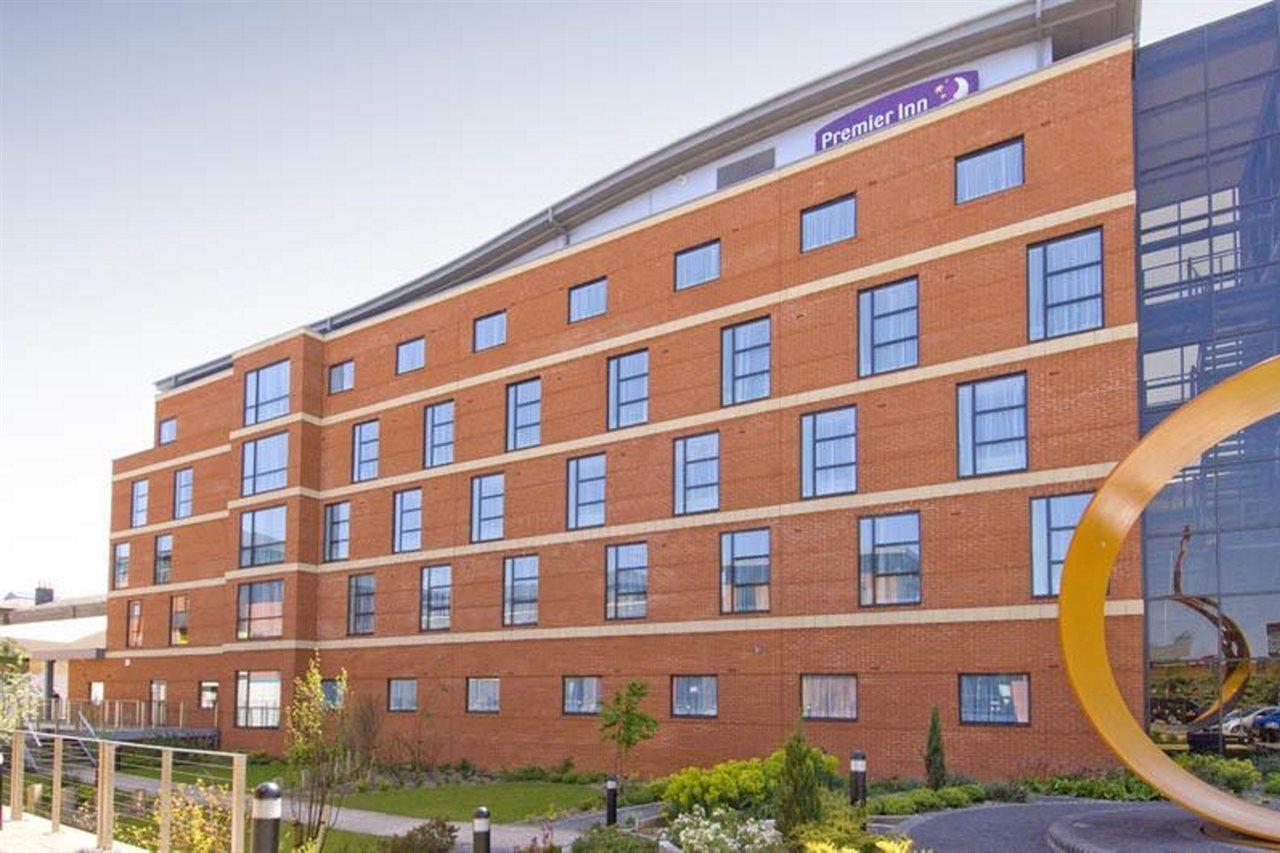 Premier Inn Wolverhampton City Centre Ngoại thất bức ảnh